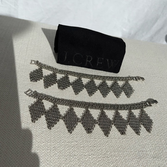 Banana Republic metallic bracelet in brushed nickel tone. - Picture 2 of 8